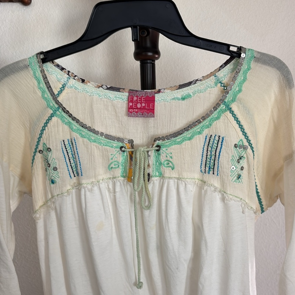 Free People Raglan Tunic in Cream and Green with Smocked Tie Front - Picture 3 of 5